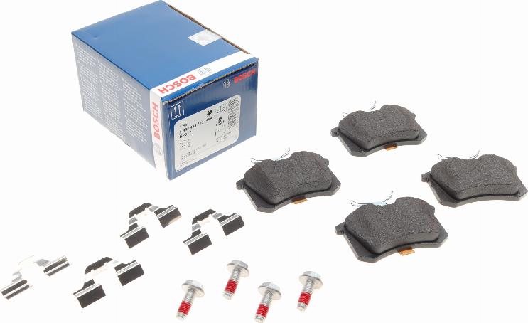 BOSCH 0 986 494 596 - Тормозные колодки, дисковые, комплект onlydrive.pro