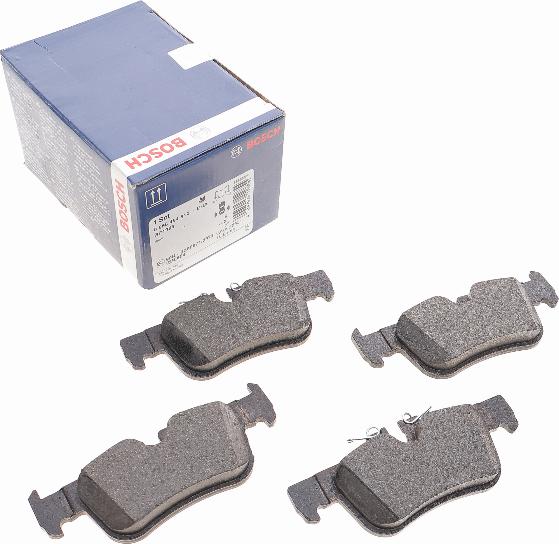 BOSCH 0 986 494 812 - Тормозные колодки, дисковые, комплект onlydrive.pro