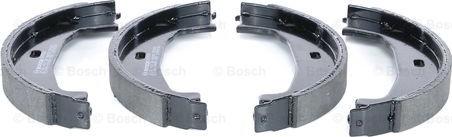 BOSCH 0 986 487 608 - Brake Shoe Set, parking brake onlydrive.pro