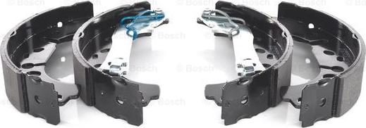 BOSCH 0 986 487 703 - Комплект тормозных колодок, барабанные onlydrive.pro