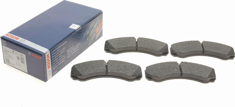 BOSCH 0 986 424 833 - Brake Pad Set, disc brake onlydrive.pro