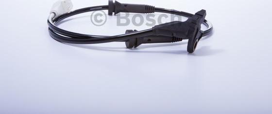 BOSCH 0 986 594 559 - Sensor, wheel speed onlydrive.pro