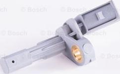 BOSCH 0 986 594 561 - Sensor, wheel speed onlydrive.pro