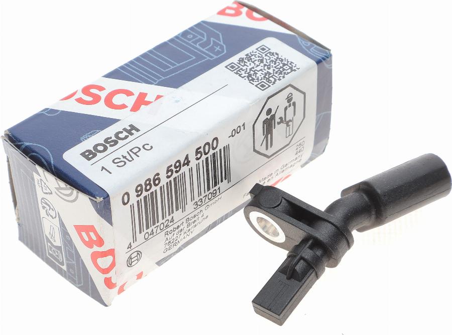 BOSCH 0 986 594 500 - Sensor, wheel speed onlydrive.pro