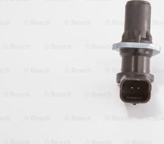 BOSCH 0 986 280 414 - Sensor, crankshaft pulse onlydrive.pro