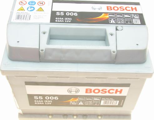 BOSCH 0 092 S50 060 - Стартерная аккумуляторная батарея, АКБ onlydrive.pro