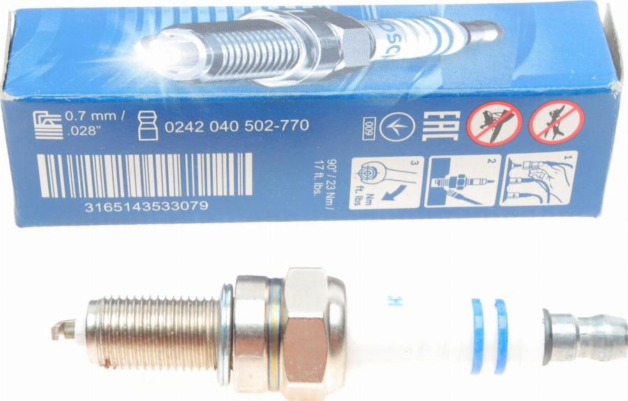 BOSCH 0 242 040 502 - Spark Plug onlydrive.pro