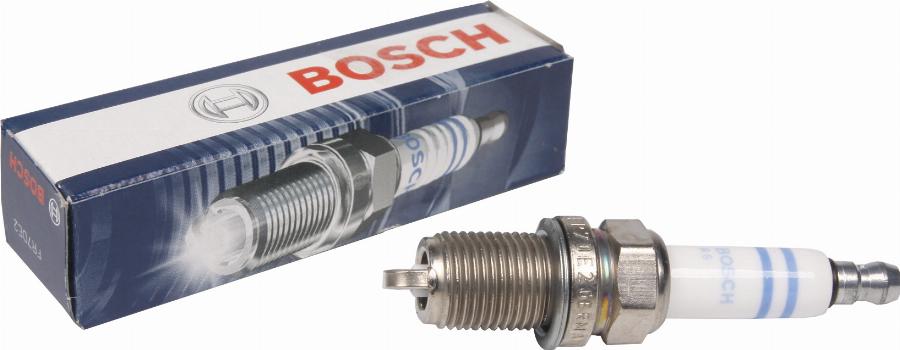 BOSCH 0 242 235 797 - Свеча зажигания onlydrive.pro