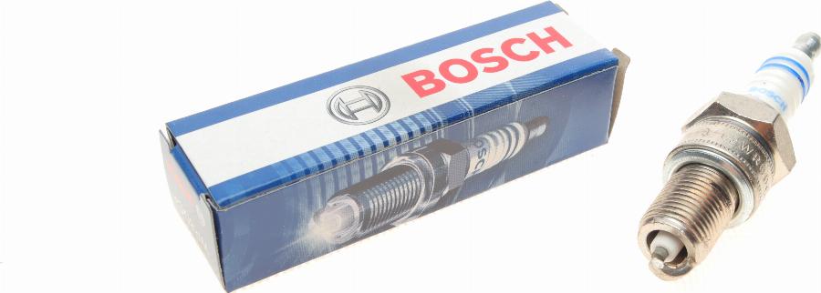 BOSCH 0 242 229 656 - Aizdedzes svece onlydrive.pro