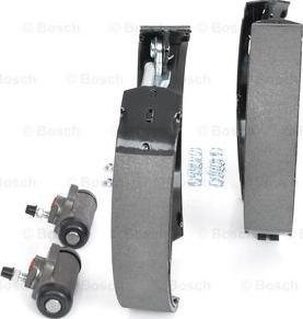 BOSCH 0 204 114 642 - Комплект тормозных колодок, барабанные onlydrive.pro