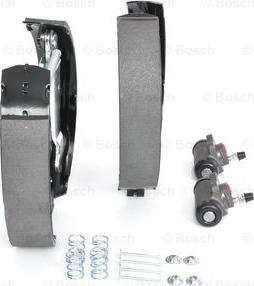 BOSCH 0 204 114 642 - Комплект тормозных колодок, барабанные onlydrive.pro