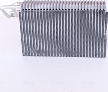 Nissens 92235 - Evaporator, air conditioning onlydrive.pro