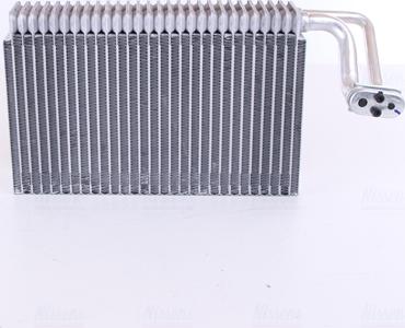 Nissens 92235 - Evaporator, air conditioning onlydrive.pro