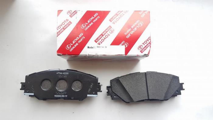 TOYOTA 04465-42190 - Brake Pad Set, disc brake onlydrive.pro