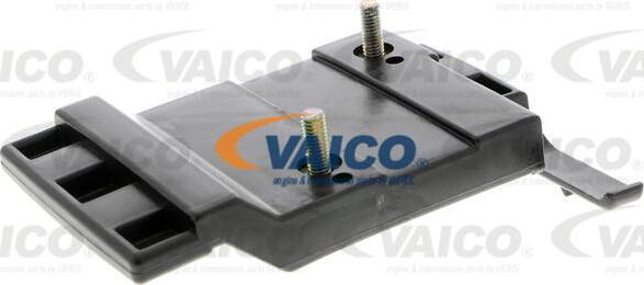 VAICO V30-0235 - Mounting Bracket, bumper onlydrive.pro