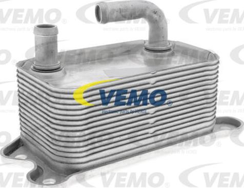 Vemo V95-60-0011 - Oil Cooler, engine oil onlydrive.pro