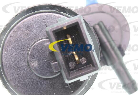 Vemo V10-08-0202 - Water Pump, window cleaning onlydrive.pro